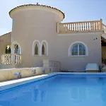 Torre *